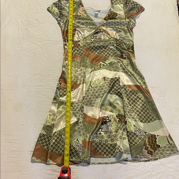 Adonna Olive and Chestnut Patterned Mini Dress - Picture 5 of 8